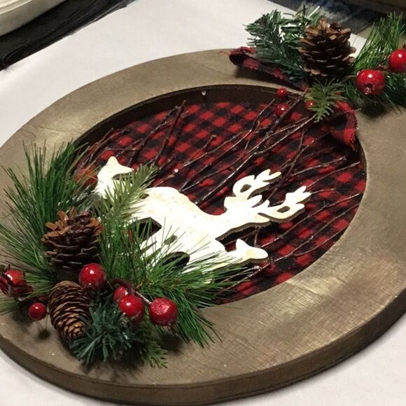 BUFFALO PLAID WOOD ROUND HOLIDAY WINTER SCENE DEER RUSTIC CABIN DECOR HANGING - Picture 4 of 4